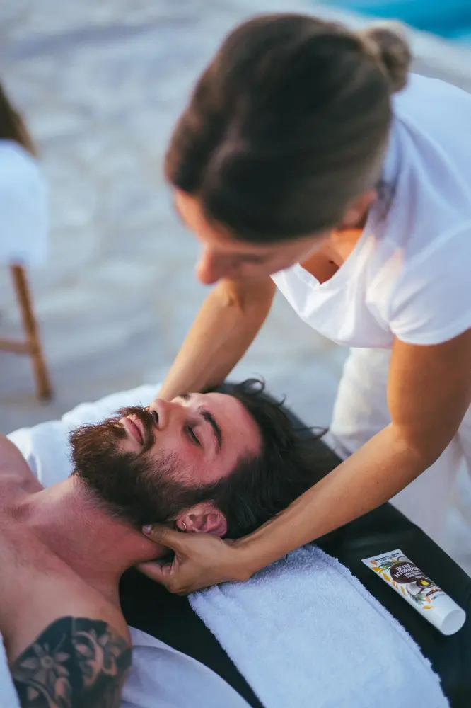 Massage therapy experience in Mykonos - Photo 25