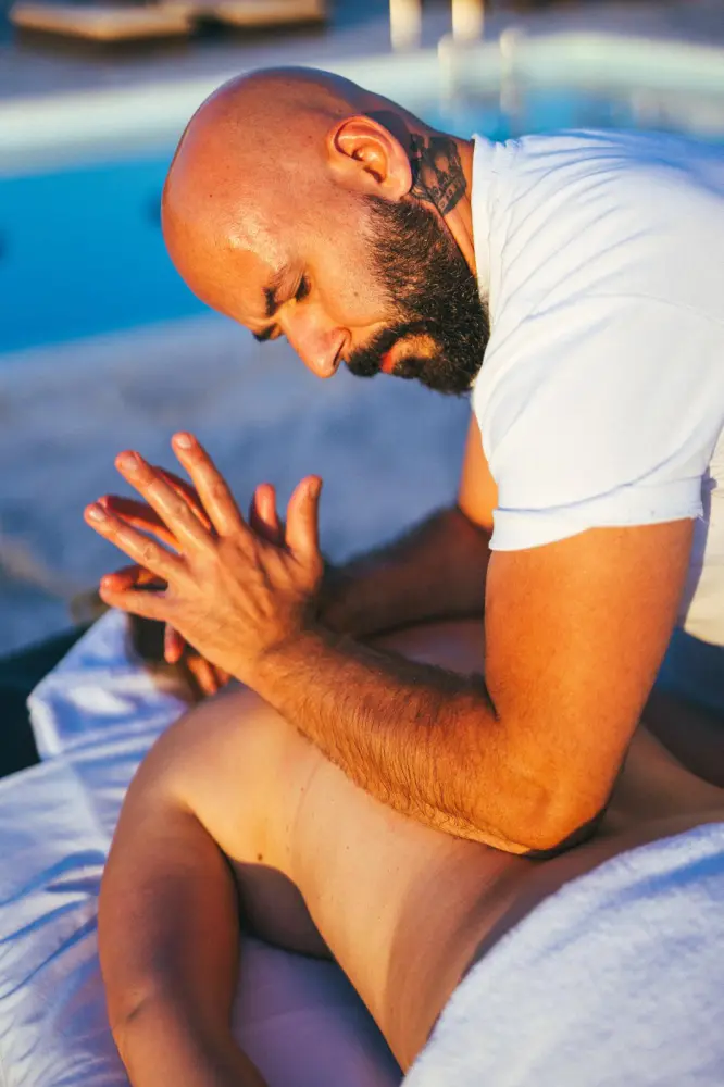 Massage therapy experience in Mykonos - Photo 40